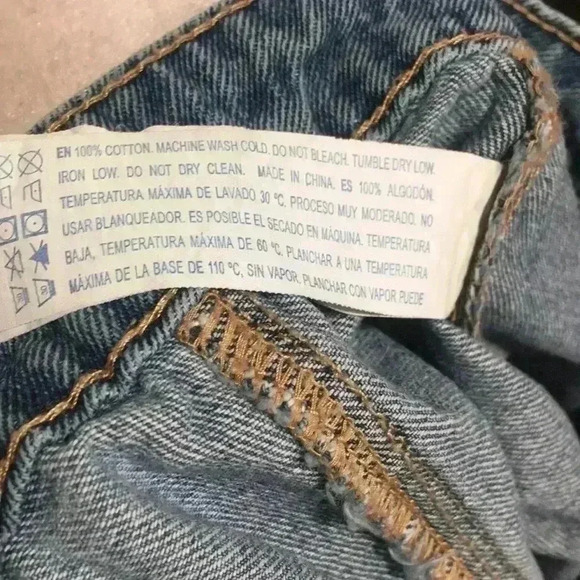 Last chance- FOREVER 21 - BUTTON FRONT DENIM MINI SKIRT - Picture 7 of 7